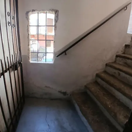 Maison d'hôtes La Maison-tour De Miel Et Misael
